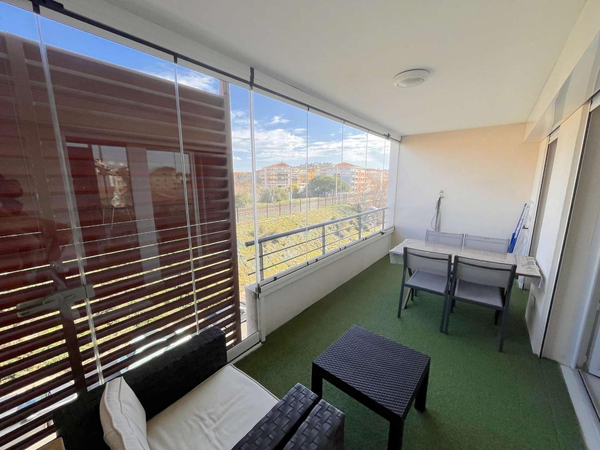 Spacieux 3 Pieces Avec Terrasse, Piscine Et Garage, A 2 Pas De La Plage - Saint Raphael - Fr-1-226A-274 外观 照片